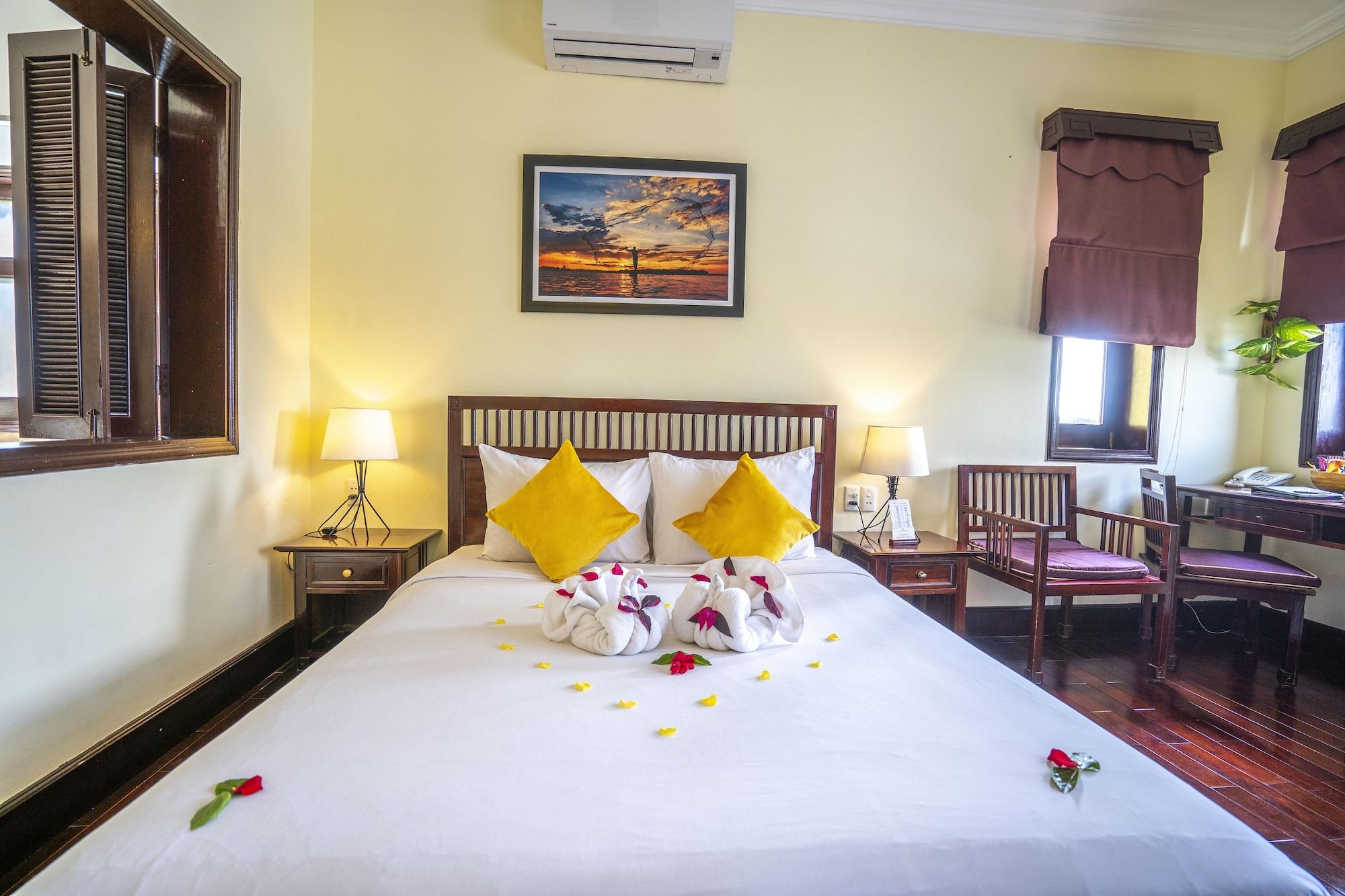 Hoi An Riverside Resort & Spa Екстер'єр фото