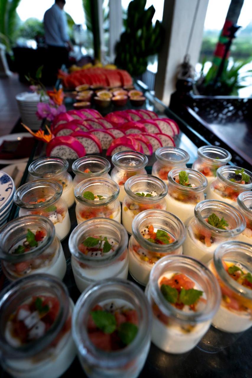 Hoi An Riverside Resort & Spa Екстер'єр фото